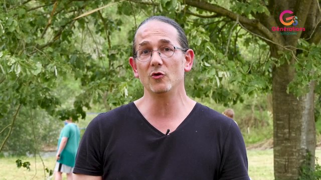 Générations solidaires 2022 : les amoureux des bancs publics, à Houyet