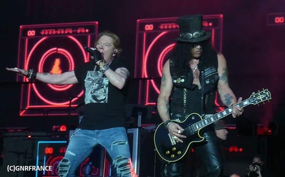 Hellfest 2022 : Axl Rose or Herbert the Pervert from Family Guy ? Guns N'Roses