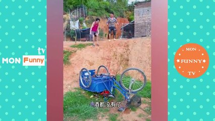 فيديوهات مضحكة - أشخاص يقومون بأشياء غريبة