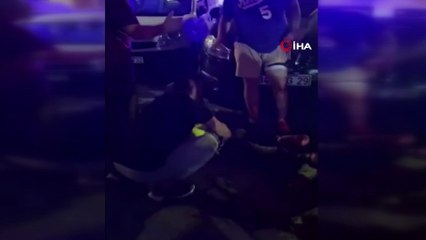 Küçükçekmece'de korkunç görüntüler! Kavga ayırmak isteyen baba oğul dehşeti yaşadı