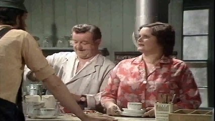 Last Of The Summer Wine ( Classic Sitcom) S03E02 - Mending Stuart's Leg