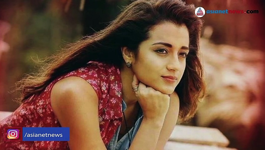 'തൃഷ സിനിമയിൽ നിലനിൽക്കുന്നത് ഉയർന്ന ജാതിക്കാരിയായതിനാൽ'