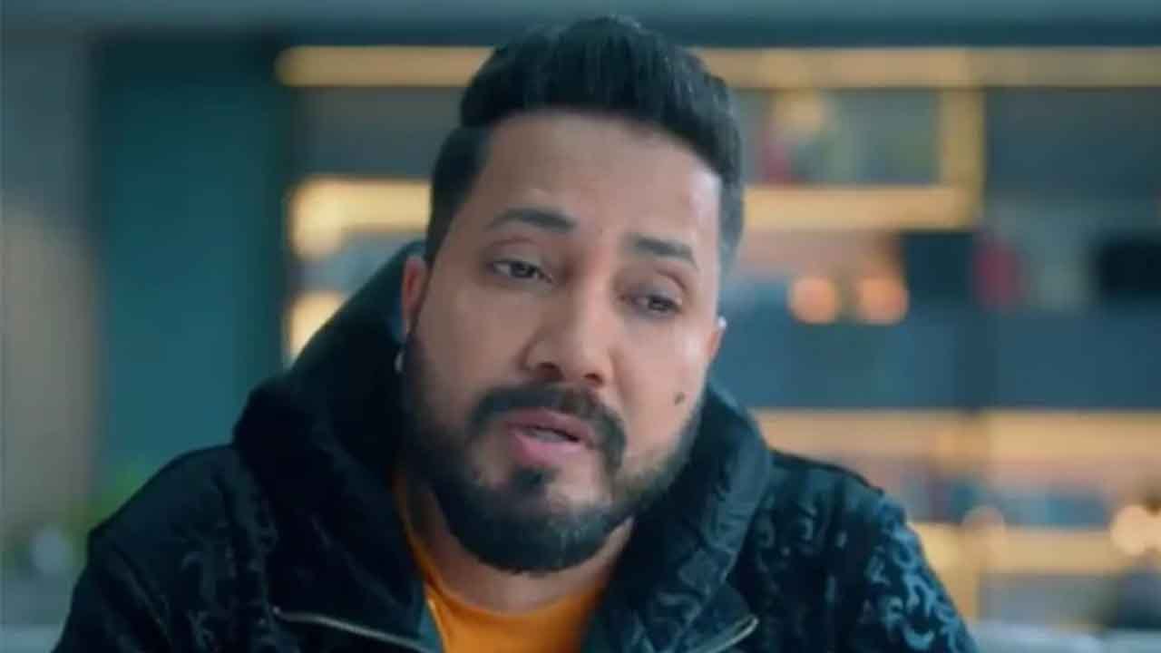 Mika Di Vohti: Mika Singh ने show में बताया क्यों खाया था GF से थप्पड़? | Mika Di Vohti promo