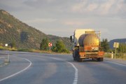 Bitmeyen yollar AKP'li meclis üyesini de isyan ettirdi