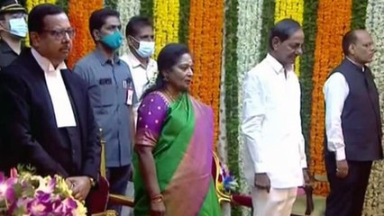 ఒకే వేదికపై తెలంగాణ ముఖ్యమంత్రి ఇంకా గవర్నర్ *Telangana | OneIndia