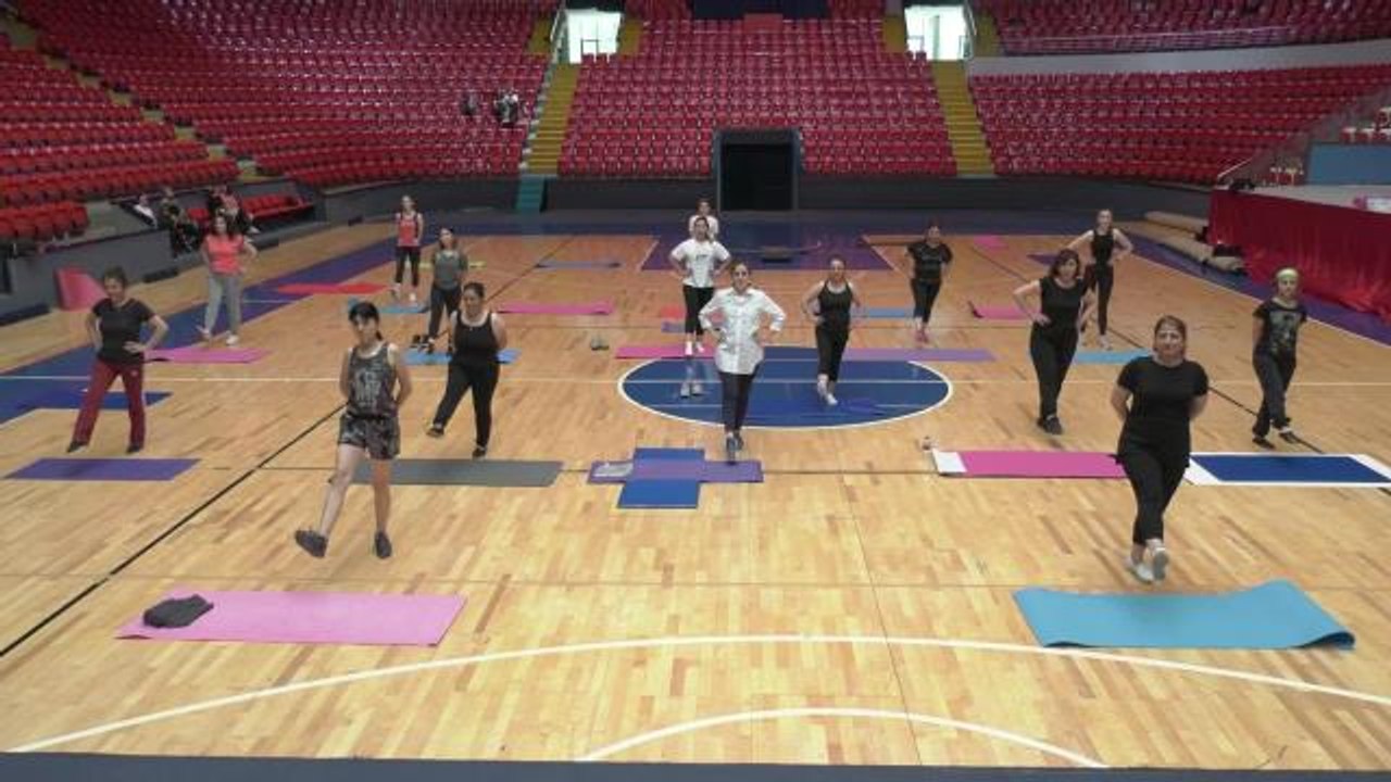 Ankara Büyükşehir'den Personele Yönelik Aerobik ve Pilates Eğitimi