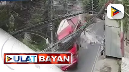 Truck na may lulang serbesa, tumagilid sa National Highway, Brgy. Old Cabalan sa Olongapo City