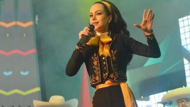 21 yaşındaki şarkıcı Yrma Lydya, boşanmak istediği 79 yaşındaki kocası tarafından öldürüldü