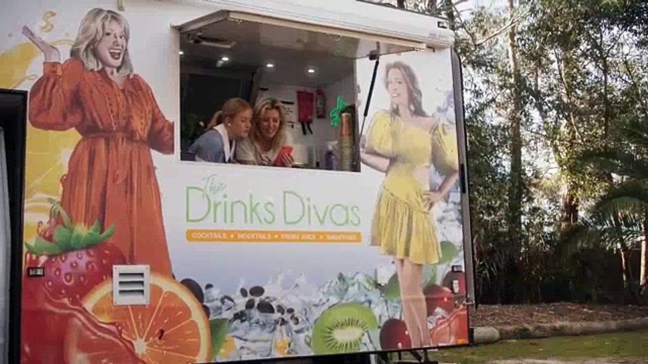 Neighbours 12th July 2022 (8878)