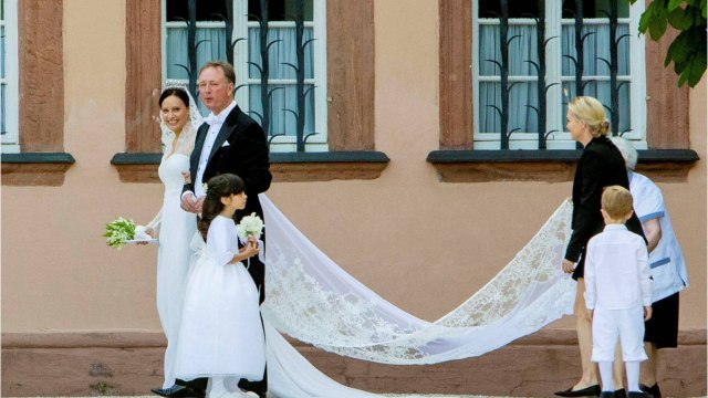 GALA VIDEO - Grosse frayeur pour Margrethe II de Danemark : son neveu blessé dans un accident