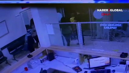 Şanlıurfa'da doktor tekme tokat dövüldü! O anlar kamerada