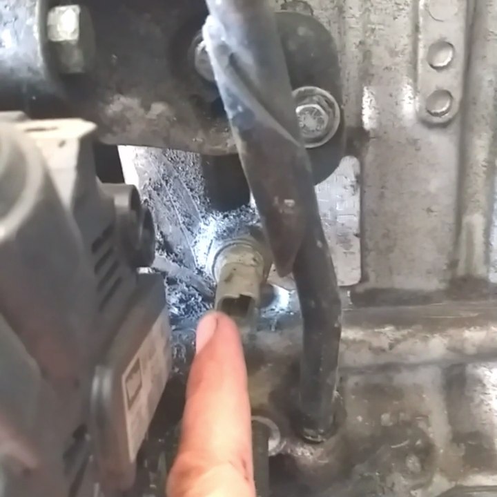 capteur pression huile 1.6 hdi  حساس لامبة زيت المحرك