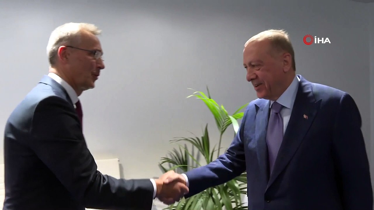 Türkiye, İsveç, Finlandiya ve NATO arasındaki 4'lü zirve Madrid'de başladı