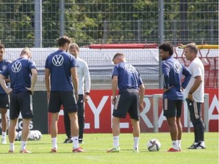 Corona-Fall: Deutsche Fußball-Nationalmannschaft sagt Training ab