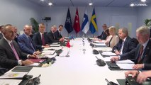 Am Vorabend des NATO-Gipfels: Türkei macht Weg für Norderweiterung frei - Bankett im Königspalast