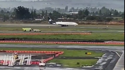 Debido a una falla mecánica un avión comercial tuvo que regresar de emergencia a aeropuerto de GDL