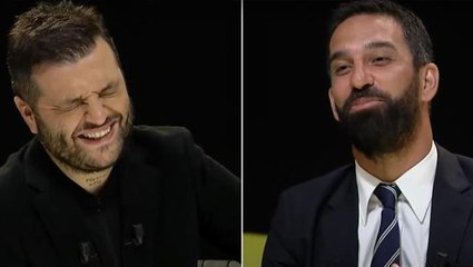 Arda Turan'ın, "Fenerliler kusura bakmasın" diyerek yaptığı Fatih Terim esprisi stüdyoyu kahkahaya boğdu