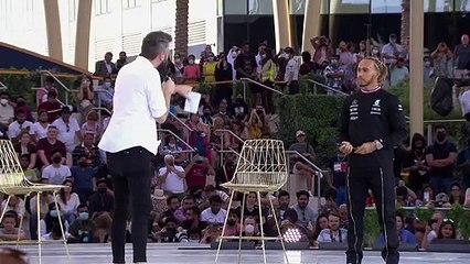 Hamilton rebate declarações racistas de Piquet