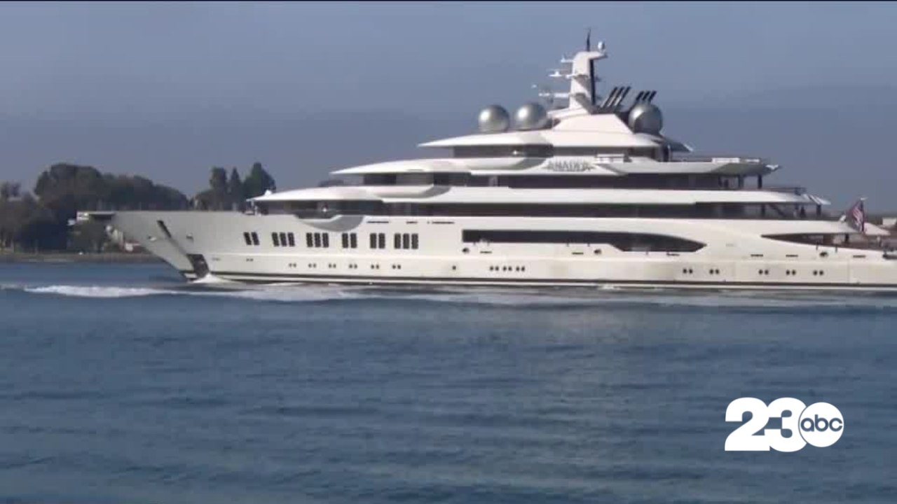 Russian superyacht seized by US arrives in San...