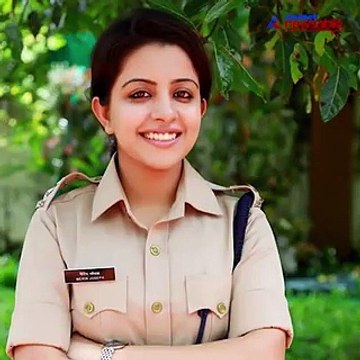 Lady cops go undercover to find out how safe are women in public places in Kerala at night. What's the point?