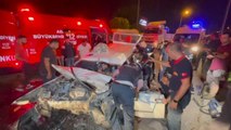Otomobilin servis aracına çarpması sonucu 6 kişi yaralandı