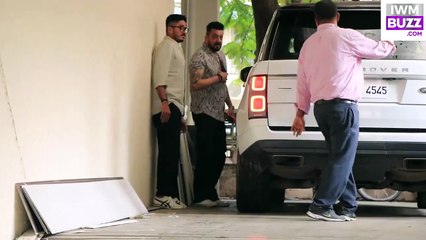 Sanjay Dutt Snapped At Bandra