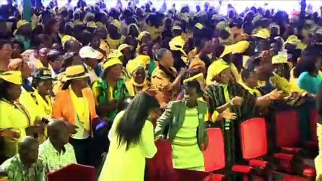 Ruto signs charter with youth, commits' to address their issue in event Kenya Kwanza wins