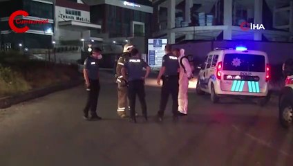 Korku dolu anlar: Esenyurt'ta 'kimyasal madde' dolu tank devrildi