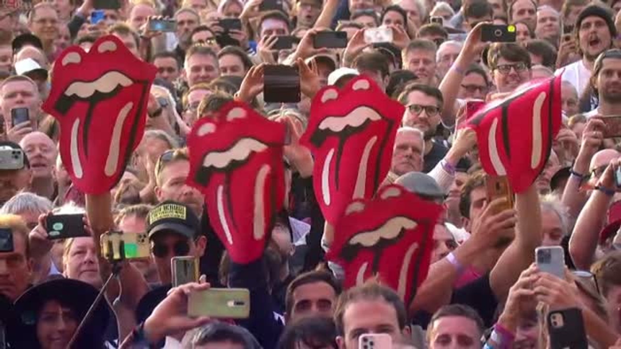 Los Rolling Stones triunfan ante miles de perso...