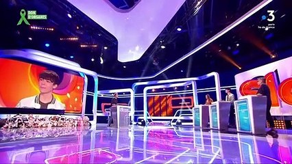 Cyril Féraud dragué par un candidat dans "Slam", sur France 3