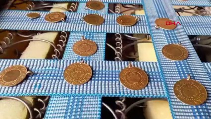 Tamirciye gönderilen kanepeden kutu kutu altın çıktı