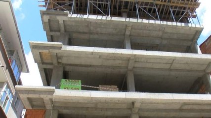 İnşaattan düşen işçi kurtarılamadı