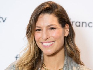 Laury Thilleman : fraîchement séparée de Juan, elle dégaine un look qui ne passe clairement pas inaperçu (et on lui pique) !