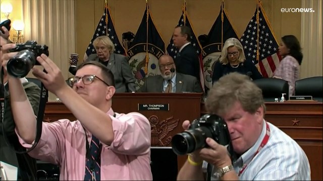 Штурм Капитолия: экс-сотрудница Белого Дома свидетельствует против Трампа