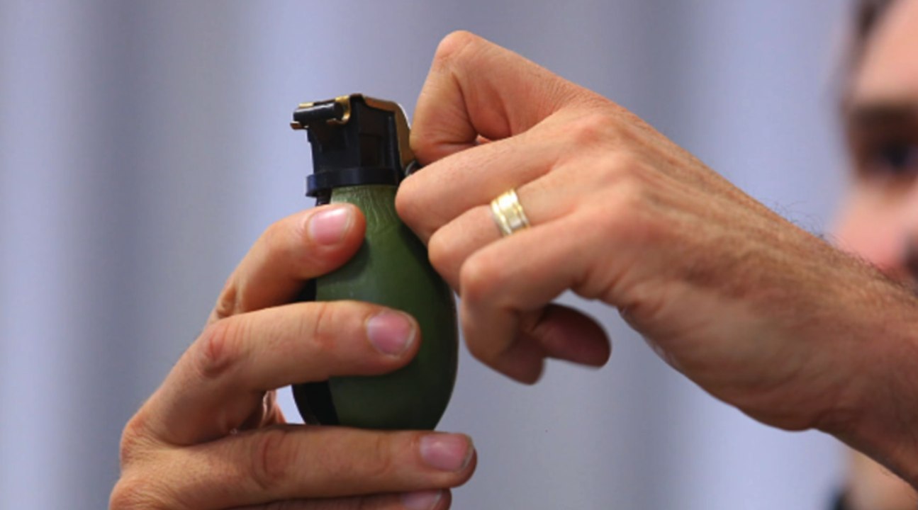 Arbeiter finden 30 Granaten in Rostocker Garten