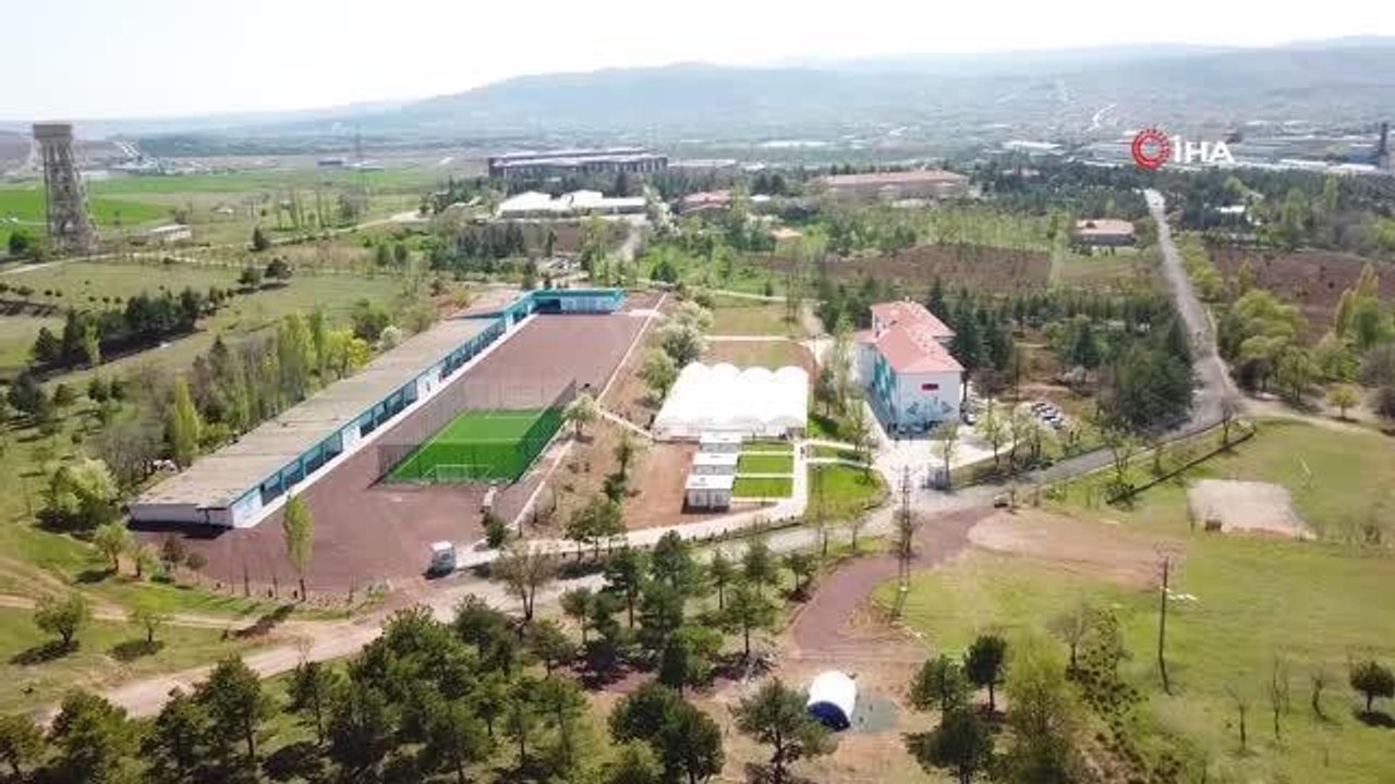 Huzur Köy'de madde bağımlılığından kurtulan genç, dünya evine girdi