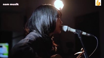 Bertahan - Five Minutes - Tami Aulia