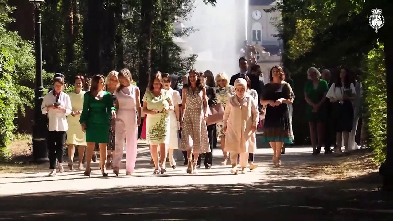 La Reina, anfitriona de lujo en la visita de las 'primeras damas' a la Granja de San Ildefonso