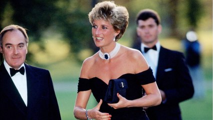 VOICI : Lady Diana : l'histoire incroyable derrière la célèbre «revenge dress" noire de la princesse