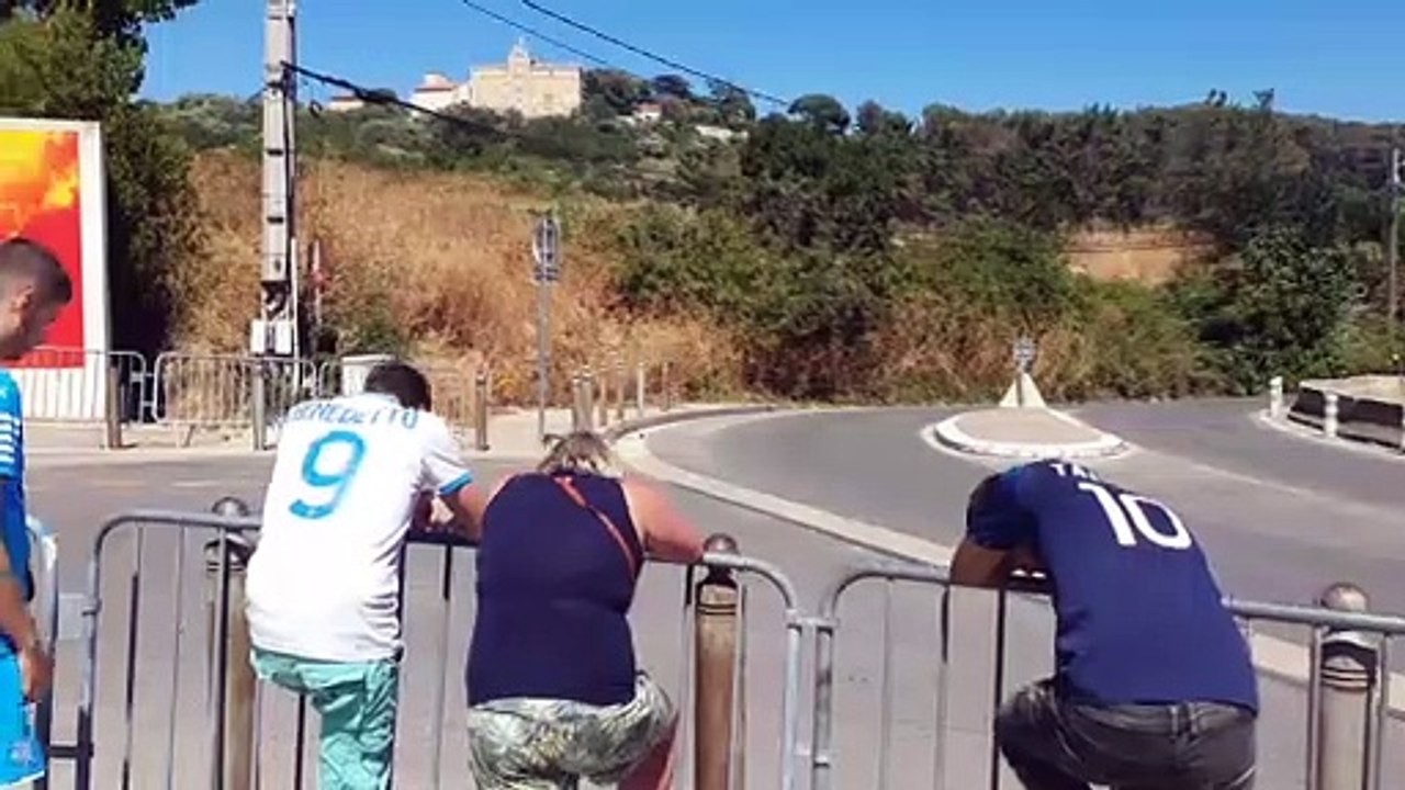 Malgré le cagnard, les supporters au rendez-vous pour le 1er entraînement de l'OM