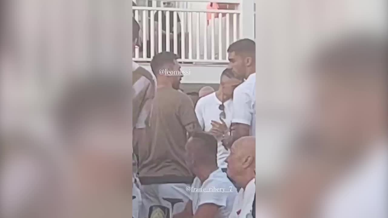 Cazan a Messi en Ibiza con Ribery y una estrella del Barça y Twitter saca todo tipo de conclusiones