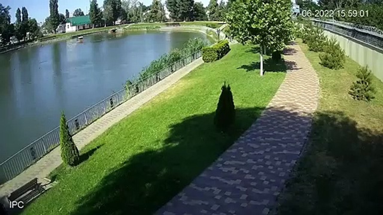L'onde de choc spectaculaire du missile qui a frappé Krementchouk