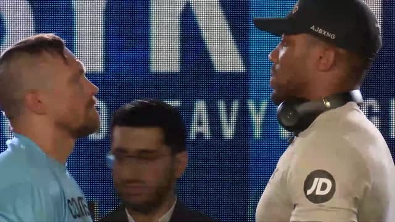 Poids lourds - Le face-à-face intense entre Anthony Joshua et Oleksandr Usyk