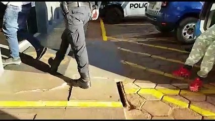 Quatro são detidos na Região Central de Cascavel com computador que havia sido furtado em clínica
