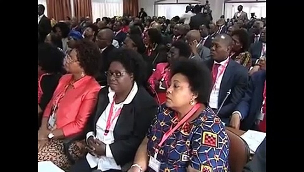 Veja o vídeo| José Eduardo dos Santos quer que João Lourenço perca nas eleições de Agosto,, diz Tchizé dos Santos