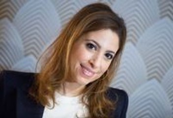 "On est en direct" : pourquoi les téléspectateurs de France 2 réclament-ils le départ et la démission de Léa Salamé ?