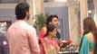 Woh Toh hai Albela OnSet: Sayuri decides to spread love in Saroj eye, watch upcoming twist|FilmiBeat