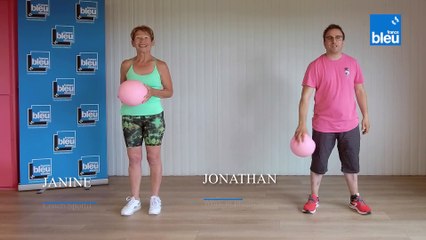 La minute sport avec Janine-Ballon étirement