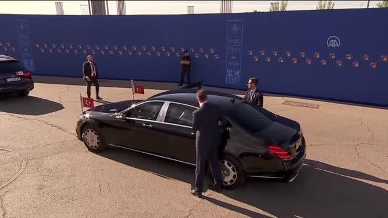 Cumhurbaşkanı Erdoğan, NATO Zirvesi kapanış oturumuna katıldı