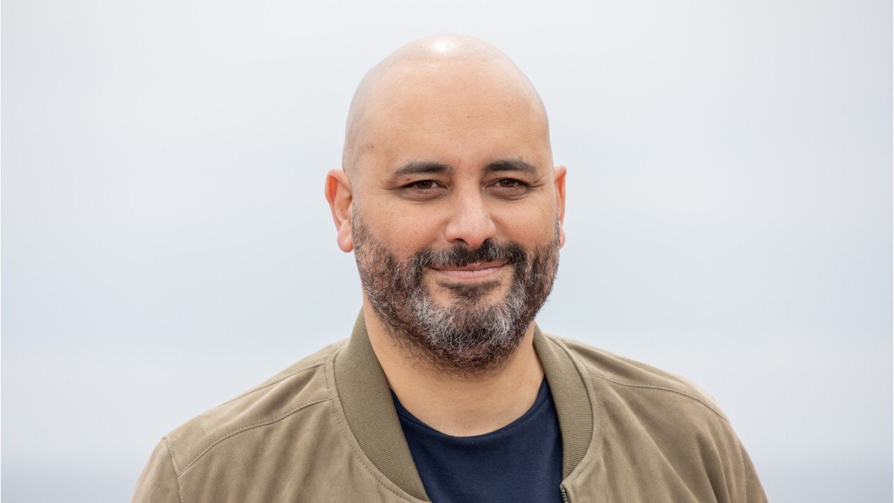 GALA VIDEO - Jérôme Commandeur charrié par ses amis sur son poids : “Ça me fait toujours rire”